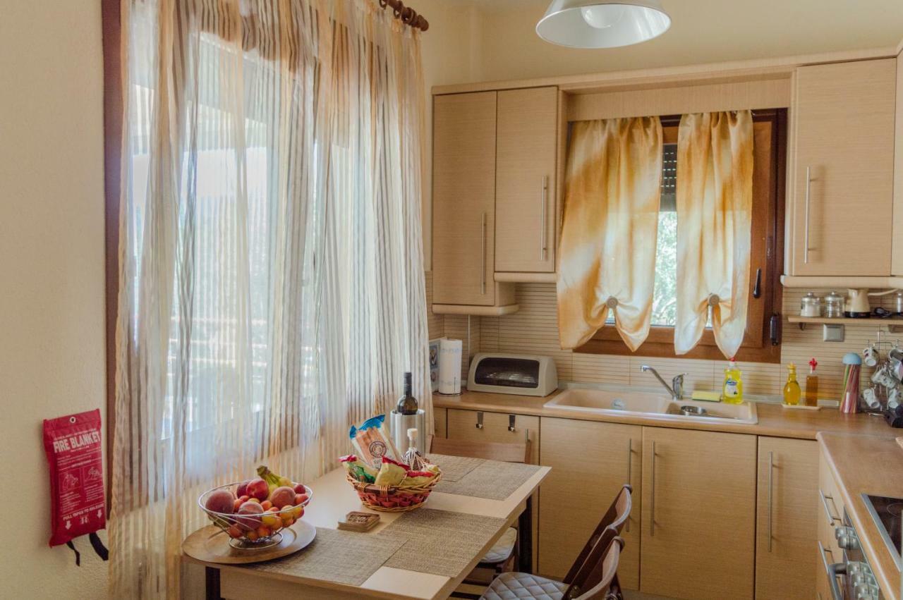 Family Resort In Nea Vrasna Exterior photo